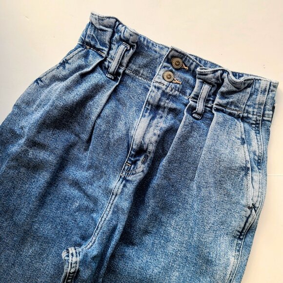 Hollister Ultra High Rise Paper Bag Waist Slouchy Ankle Medium Wash Denim Jeans - Picture 6 of 7